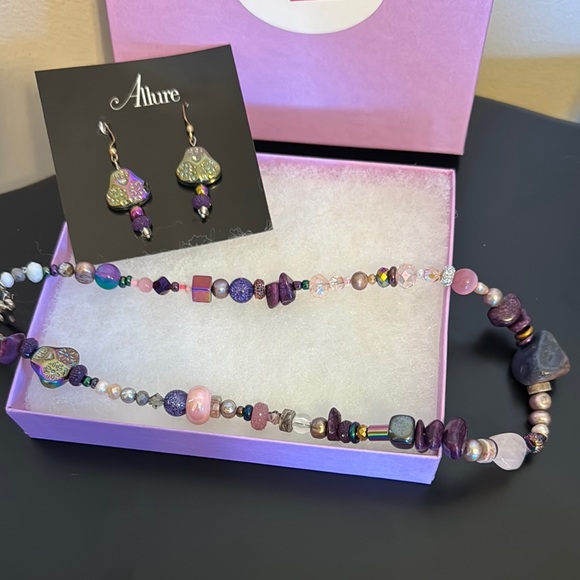 Allure Purple Beaded Necklace and Earring Set - Picture 2 of 6